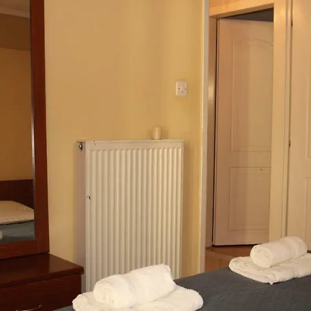 Irini House Apartment